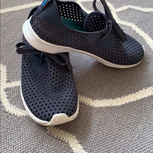 Natives shoes - Picture 6 of 6